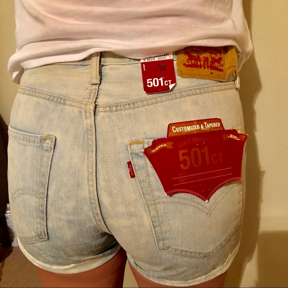 SALE! NWT Levi’s 501 Cutoff High Waisted Shorts - Picture 3 of 7